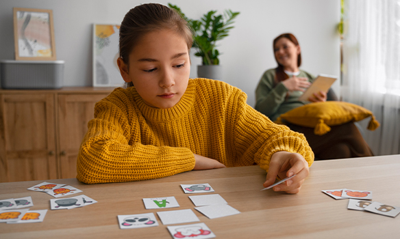Pure Phonics vs Memorisation: How Children in Qatar Become Confident Readers (And When 1:1 Phonics Makes the Difference)